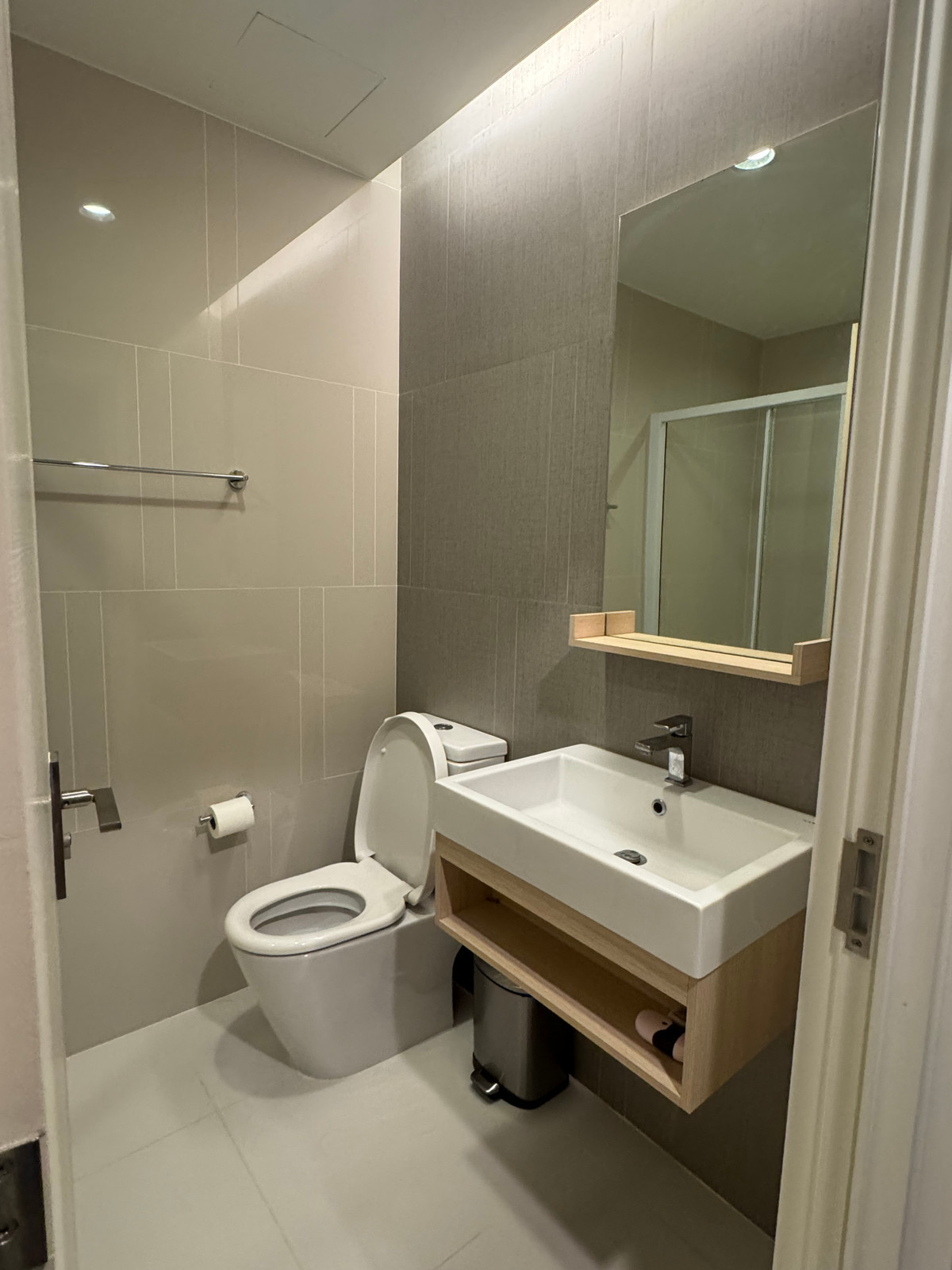 ขายคอนโดสาทร นราธิวาส : ขายคอนโด เดอะคีย์ สาทร - เจริญราษฎร์ BTS-สุรศักดิ์ บางโคล่ เขต บางคอแหลม กรุงเทพ CX-142125