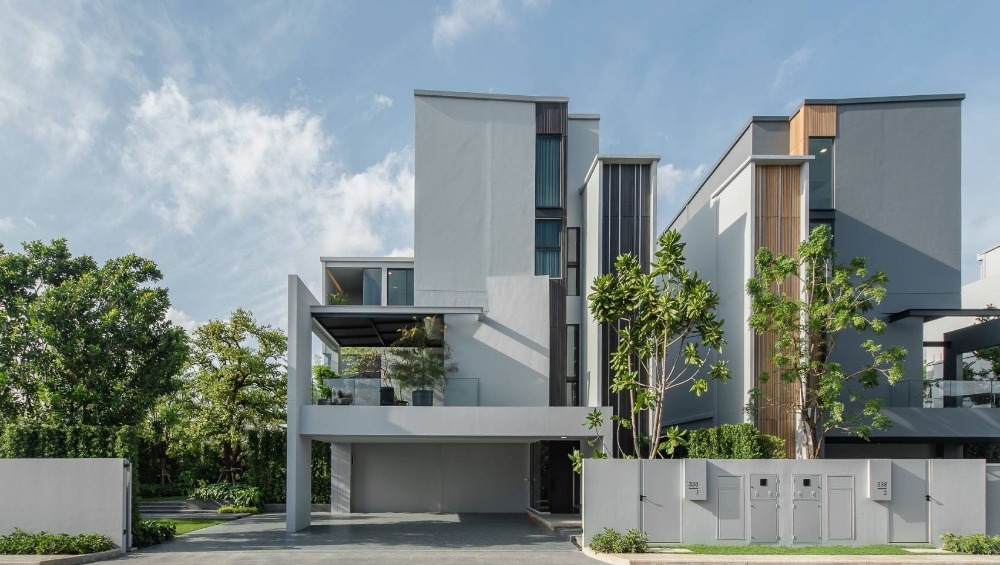 ขายบ้านพัฒนาการ ศรีนครินทร์ : ♦  Type Beyond Loft ♦ บ้านหรู 3 ชั้น 80 ตร.ว. 421 ตร.ม. | 4 ห้องนอน 4 ที่จอดรถ​ | บ้านเดี่ยวกรุงเทพกรีฑา ใกล้ ร.ร.นานาชาติเวลลิงตัน 2 นาที, มาร์เก็ตเพลส 6 นาที, โรงพยาบาลศิริน 7 นาที, ARL หัวหมาก 9 นาที