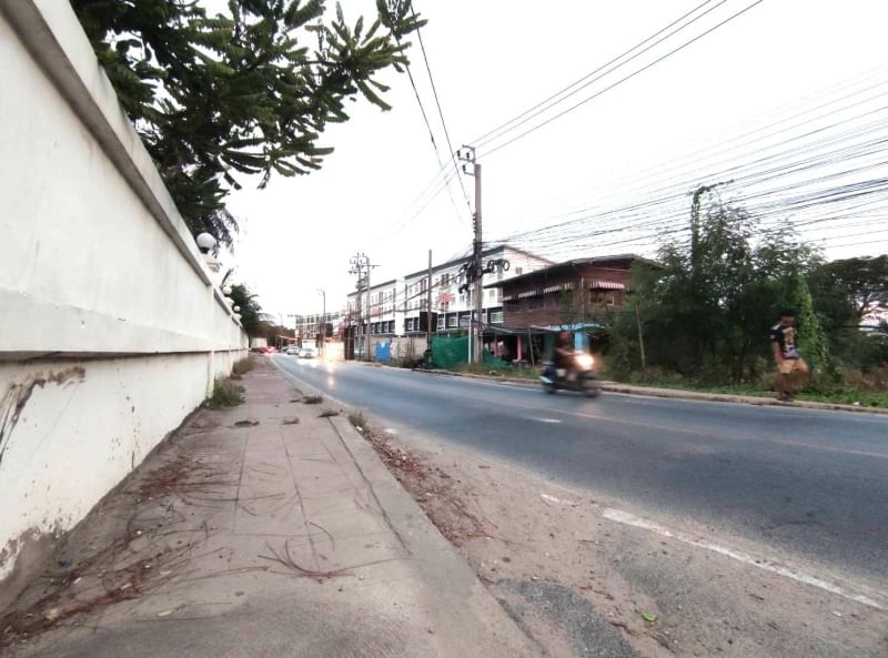 ขายที่ดินนนทบุรี บางใหญ่ บางบัวทอง : ขาย ที่ดิน 12 ไร่ 2 งาน 66 ตารางวา ซ.กันตนา ต.บางม่วง อ.บางใหญ่ จ.นนทบุรี ถนนทางเข้ากว้าง 15.5 เมตร