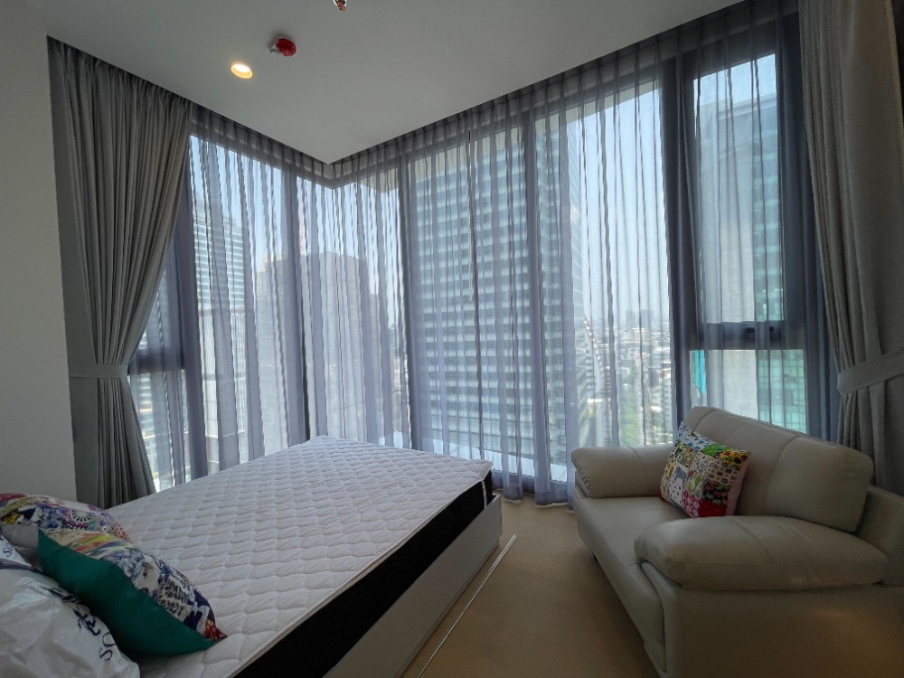 ให้เช่าคอนโดสาทร นราธิวาส : Anil Sathorn 12 Room for Rent 2B2B Corner Room