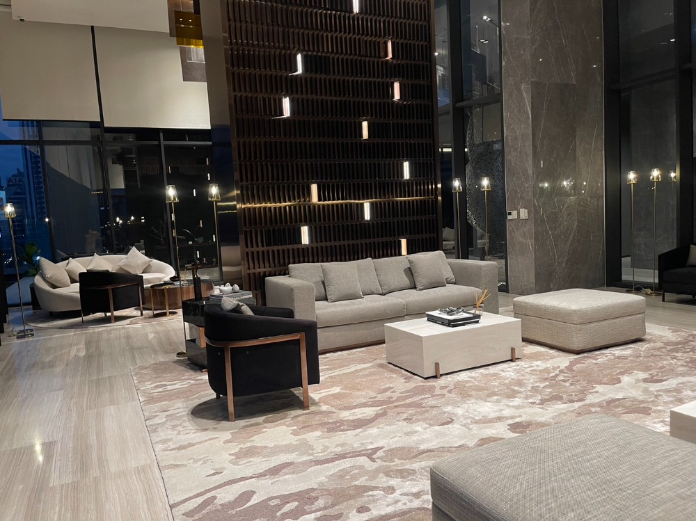 ให้เช่าคอนโดสาทร นราธิวาส : Anil Sathorn 12 Room for Rent 2B2B Corner Room