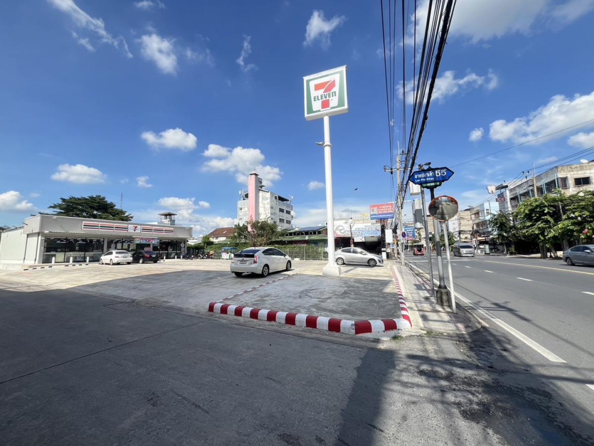 For RentLandKaset Nawamin,Ladplakao : Land for rent 600 sq.wah. Land already filled in, Soi Lat Pla Khao 55. Near the main road Prasertmanukit (Kaset Nawamin) only 600 meters line : giftist, 0952266996