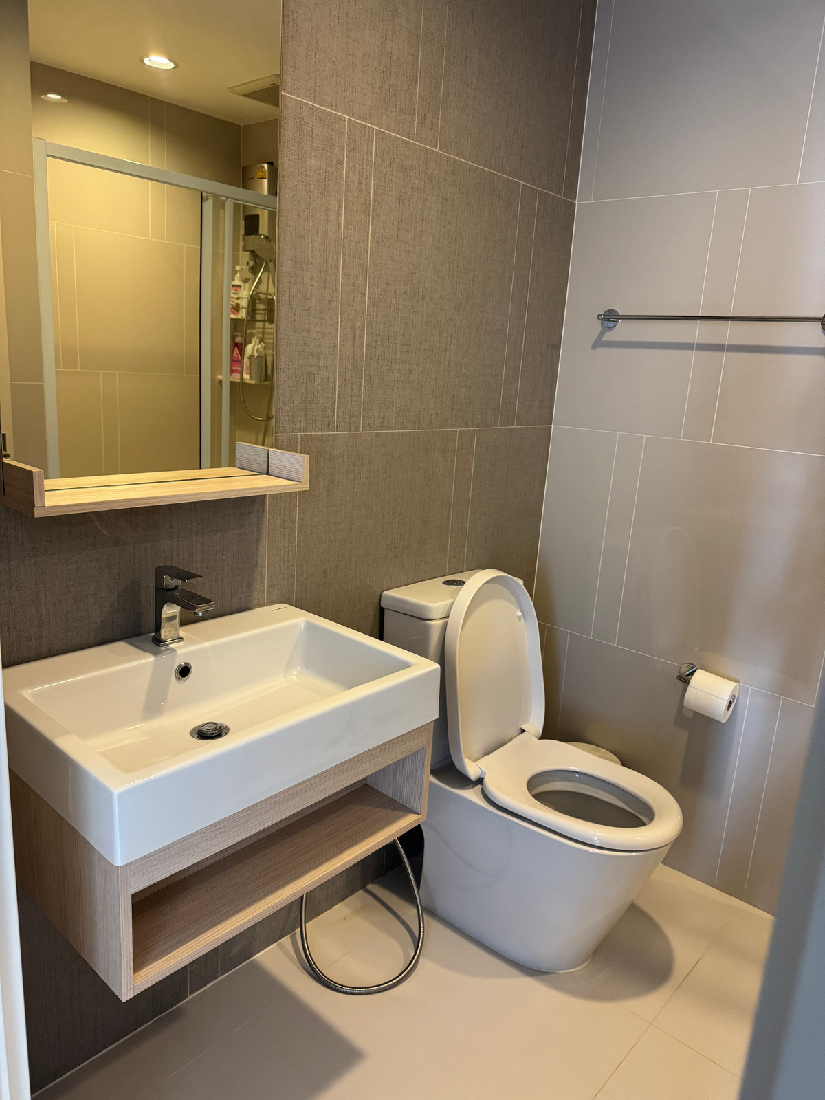 ขายคอนโดสาทร นราธิวาส : ขายคอนโด เดอะคีย์ สาทร - เจริญราษฎร์ BTS-สุรศักดิ์ บางโคล่ เขต บางคอแหลม กรุงเทพ CX-142125