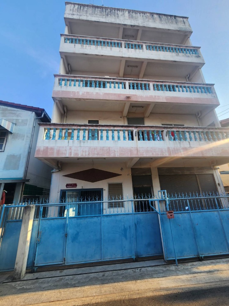 For SaleHotel&Apartment BusinessSamut Prakan,Samrong : Return on​ investment 8%per​ year! Apartment 4th floor​ price​ lower market​ price​ 18 rooms, Area 40 Sq.wah , in-space building 572 Sq.m