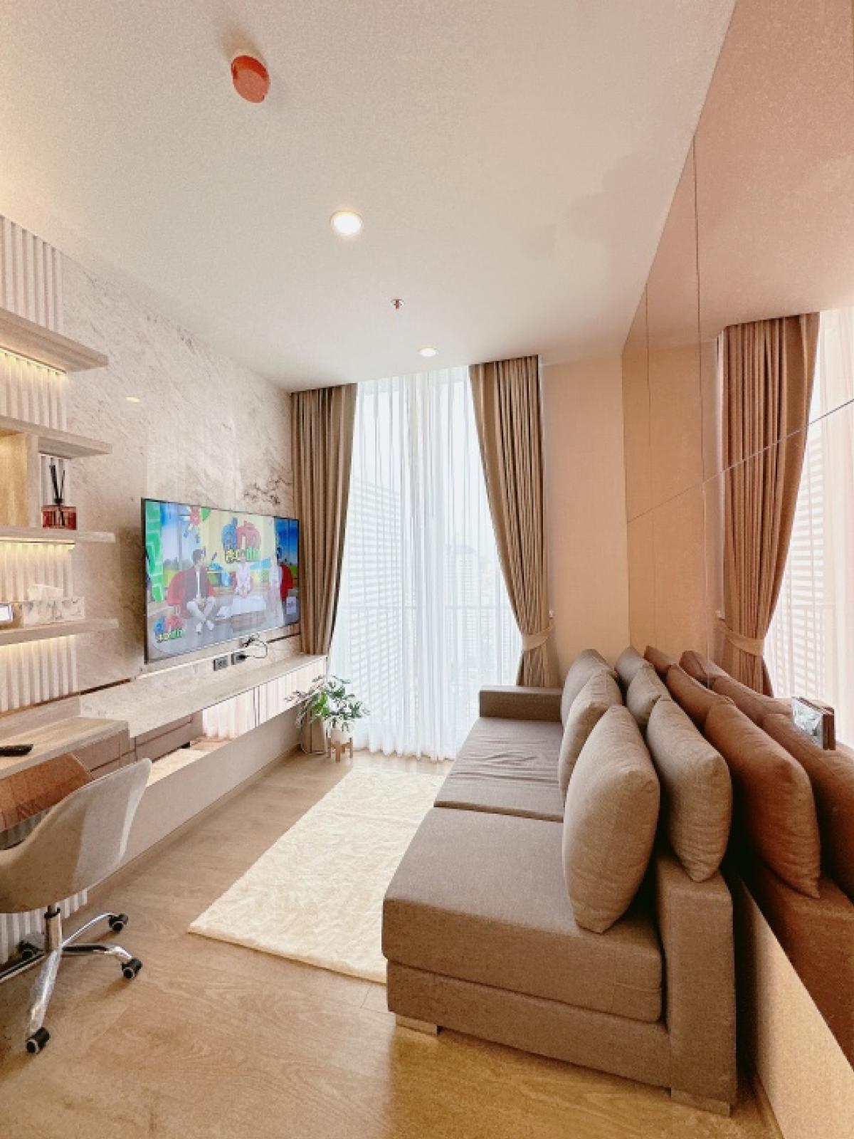 ให้เช่าคอนโดสุขุมวิท อโศก ทองหล่อ : ห้องใหม่ พึ่งตกแต่งเสร็จ พร้อมเข้าอยู่ 26,000 ตกแต่ง  luxury วิวโล้ง ชั้นสูง BTS สุขุมวิท MRT Asoke 095-489-8890 Green