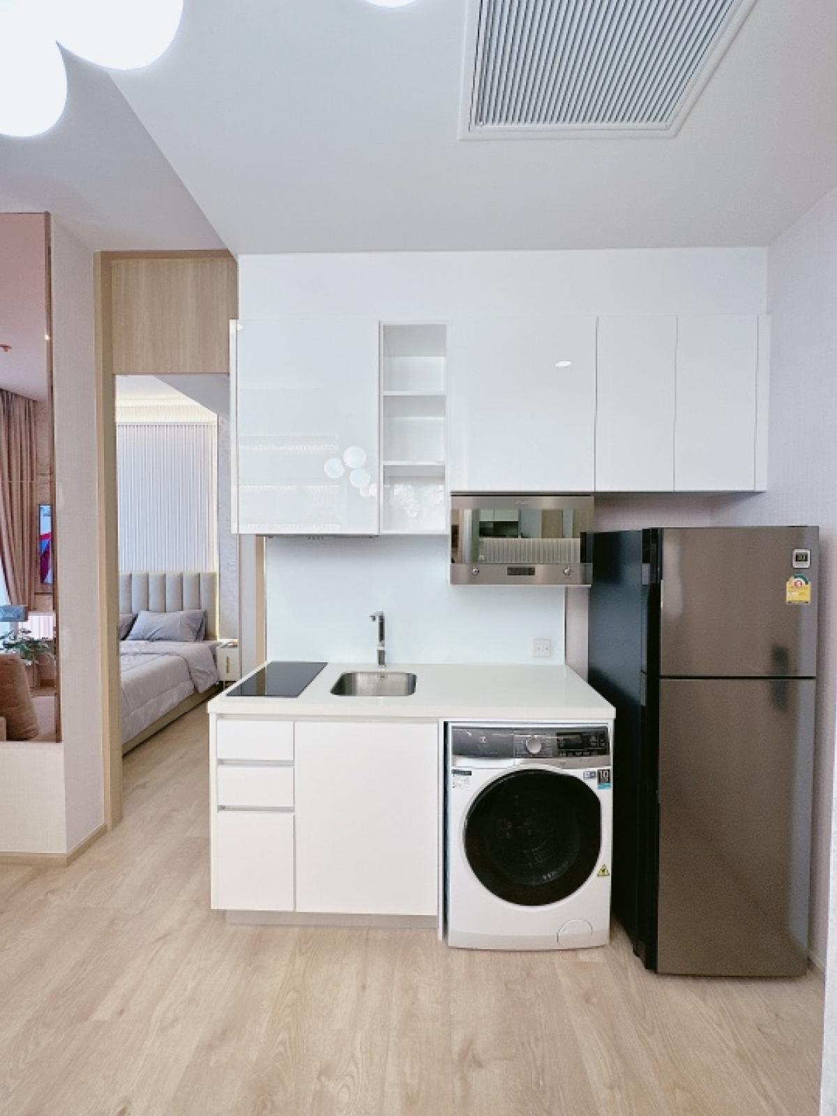 ให้เช่าคอนโดสุขุมวิท อโศก ทองหล่อ : ห้องใหม่ พึ่งตกแต่งเสร็จ พร้อมเข้าอยู่ 26,000 ตกแต่ง  luxury วิวโล้ง ชั้นสูง BTS สุขุมวิท MRT Asoke 095-489-8890 Green