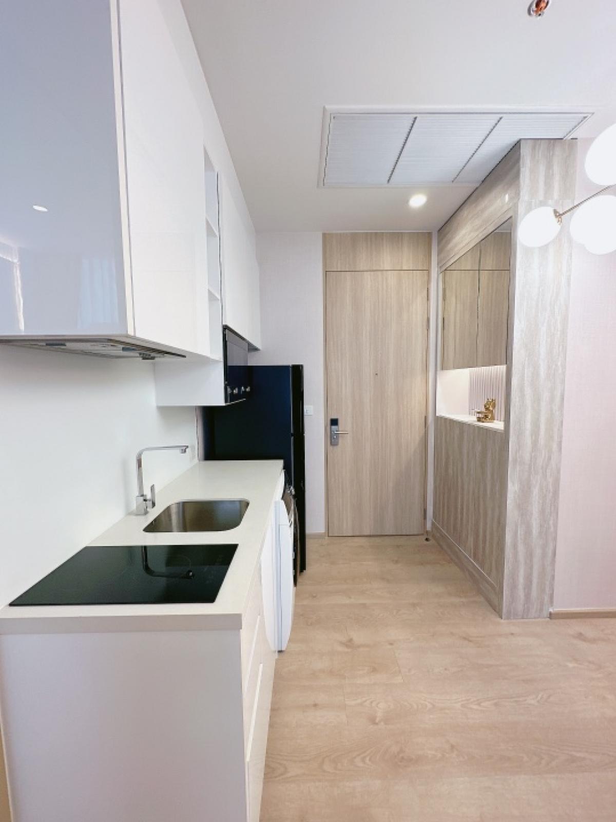 ให้เช่าคอนโดสุขุมวิท อโศก ทองหล่อ : ห้องใหม่ พึ่งตกแต่งเสร็จ พร้อมเข้าอยู่ 26,000 ตกแต่ง  luxury วิวโล้ง ชั้นสูง BTS สุขุมวิท MRT Asoke 095-489-8890 Green