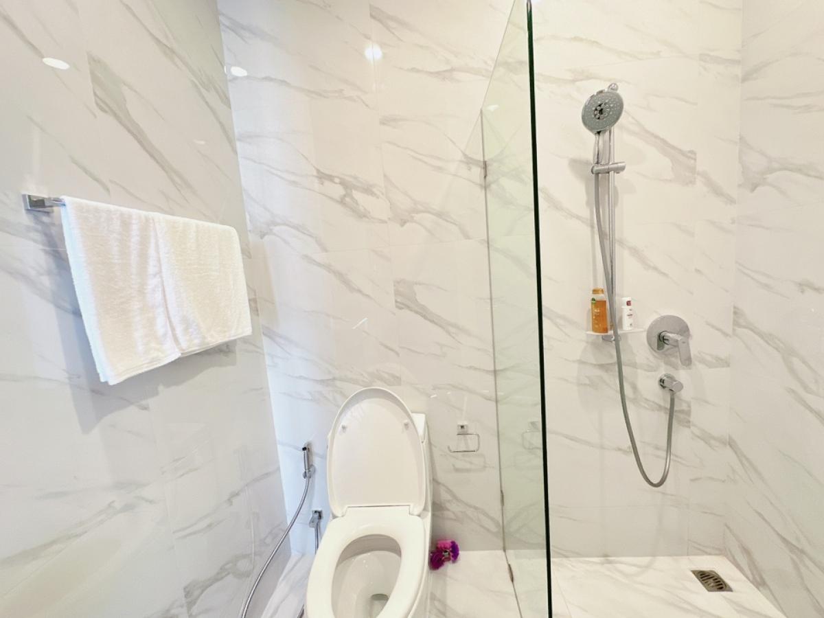 ให้เช่าคอนโดสุขุมวิท อโศก ทองหล่อ : ห้องใหม่ พึ่งตกแต่งเสร็จ พร้อมเข้าอยู่ 26,000 ตกแต่ง  luxury วิวโล้ง ชั้นสูง BTS สุขุมวิท MRT Asoke 095-489-8890 Green