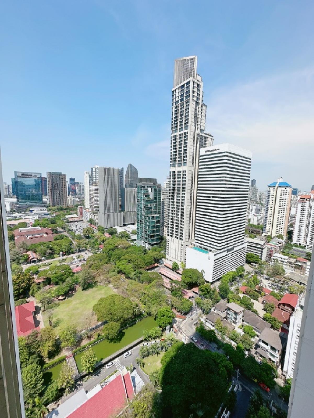 ให้เช่าคอนโดสุขุมวิท อโศก ทองหล่อ : ห้องใหม่ พึ่งตกแต่งเสร็จ พร้อมเข้าอยู่ 26,000 ตกแต่ง  luxury วิวโล้ง ชั้นสูง BTS สุขุมวิท MRT Asoke 095-489-8890 Green