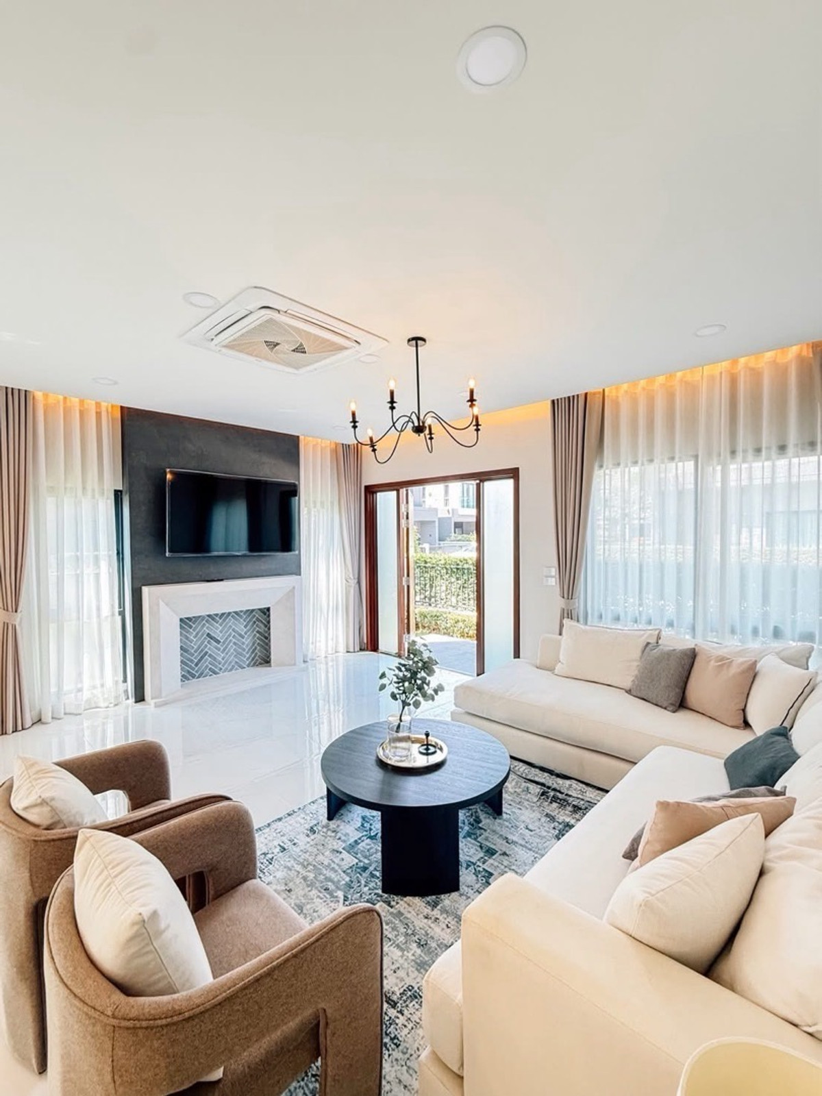 ให้เช่าบ้านบางนา แบริ่ง ลาซาล : 🌟ให้เช่าบ้านเดี่ยว เดอะ ซิตี้ บางนา บ้านเดี่ยว 2 ชั้น 5 ห้องนอน| 6 ห้องน้ำ ตกแต่งสวยหรู ใกล้เมกาบางนา💥ค่าเช่า 200,000 บาท|เดือน