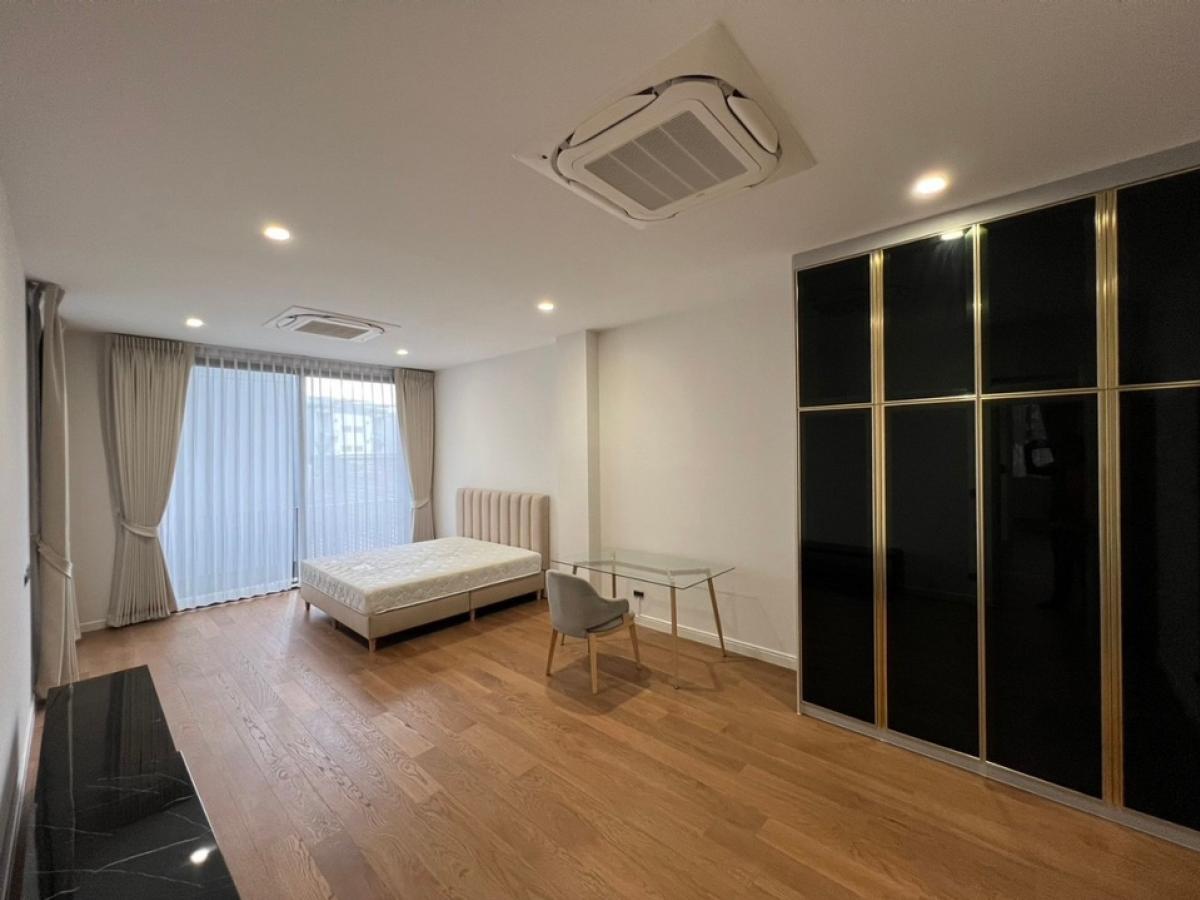 ให้เช่าบ้านพระราม 9 เพชรบุรีตัดใหม่ RCA : 🔥ให้เช่าด่วน🔥บูก้านพระราม9-เหม่งจ๋าย​  ที่สุดของความ Private มีลิฟท์ สระว่ายน้ำส่วนตัว วิวสวนขนาดใหญ่ พร้อมเข้าอยู่