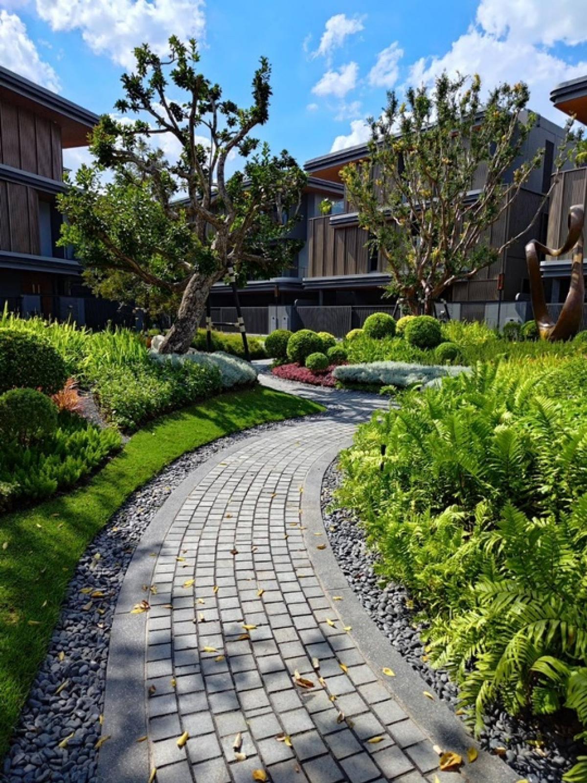 ให้เช่าบ้านพระราม 9 เพชรบุรีตัดใหม่ RCA : 🔥ให้เช่าด่วน🔥บูก้านพระราม9-เหม่งจ๋าย​  ที่สุดของความ Private มีลิฟท์ สระว่ายน้ำส่วนตัว วิวสวนขนาดใหญ่ พร้อมเข้าอยู่