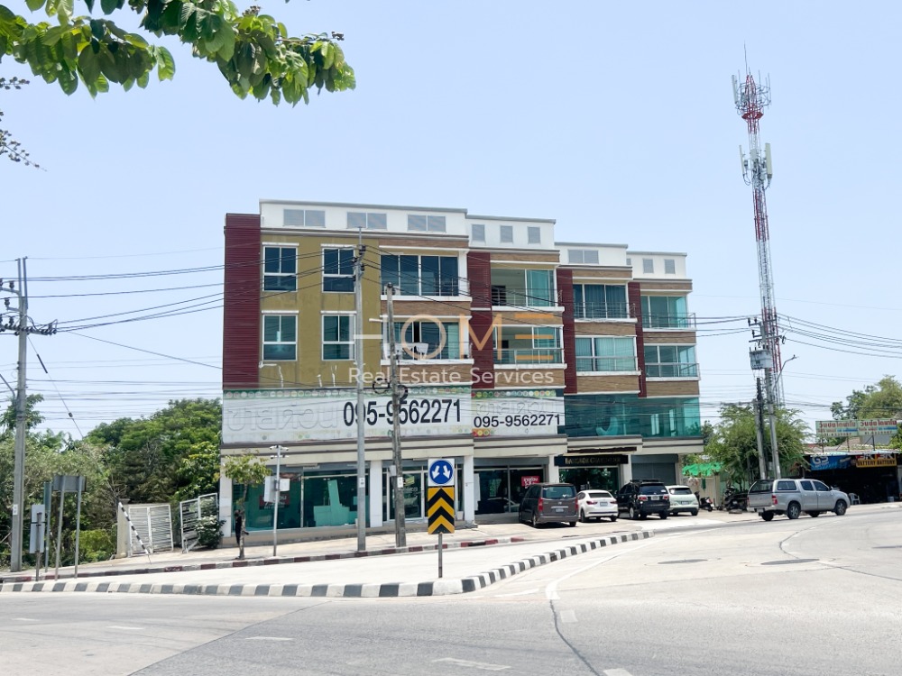 For SaleShop HouseLadkrabang, Suwannaphum Airport : Commercial Building Chaloem Prakiat Ratchakan Thi 9 Soi 28 / 4 Storey (FOR SALE) PUY315