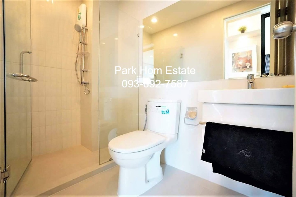 For RentCondoRama9, Petchburi, RCA : For rent: Life Asoke 🚄 next to MRT Phetchaburi / 30 sq m., decorated, ready to move in. Update rooms every day 📞 Line:@pukkhome (with @ )