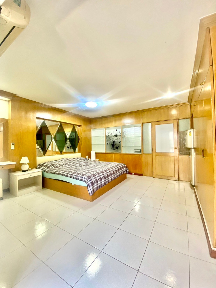 ขายคอนโดสุขุมวิท อโศก ทองหล่อ : ขายและให้เช่า คอนโด Rin House✨ริน เฮ้าส์ ซอย สุขุมวิท 39