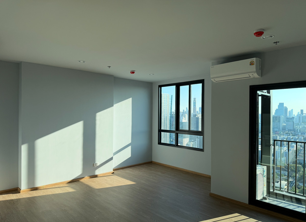 ขายดาวน์คอนโดอารีย์ อนุสาวรีย์ : 📢 ขายดาวน์ Unit 2 ห้องนอนขนาดใหญ่พิเศษ ที่ Noble Nue Evo Ari – 84.5 ตร.ม. ชั้น 36 วิวสวยมาก!