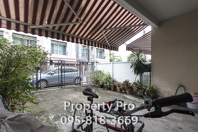 ขายทาวน์โฮมลาดพร้าว101 แฮปปี้แลนด์ : ขายด่วน บ้านกลางเมือง ลาดพร้าว 87 ทาวน์โฮม 3 ชั้น 21.6 ตร.วา 3 ห้องนอน 3 ห้องน้ำ ทางเข้า-ออกสะดวก ใกล้บิ๊กซี ลาดพร้าว และ ทางด่วนฉลองรัช : EL24S-022