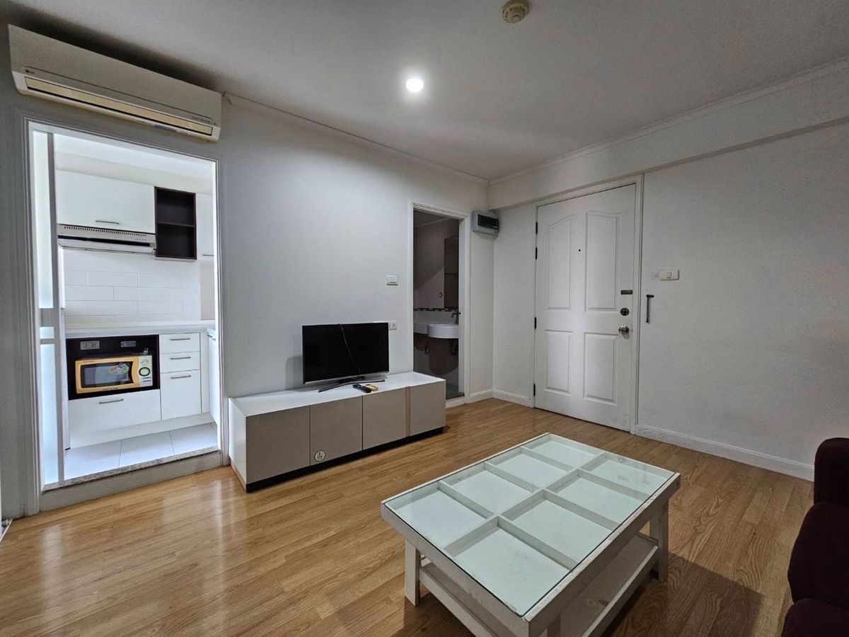 For RentCondoBang Sue, Wong Sawang, Tao Pun : Rent 7,500 baht 32 sqm. Floor 6, Building A, Lumpini Condo, Ville Prachachuen-Pongphet 1