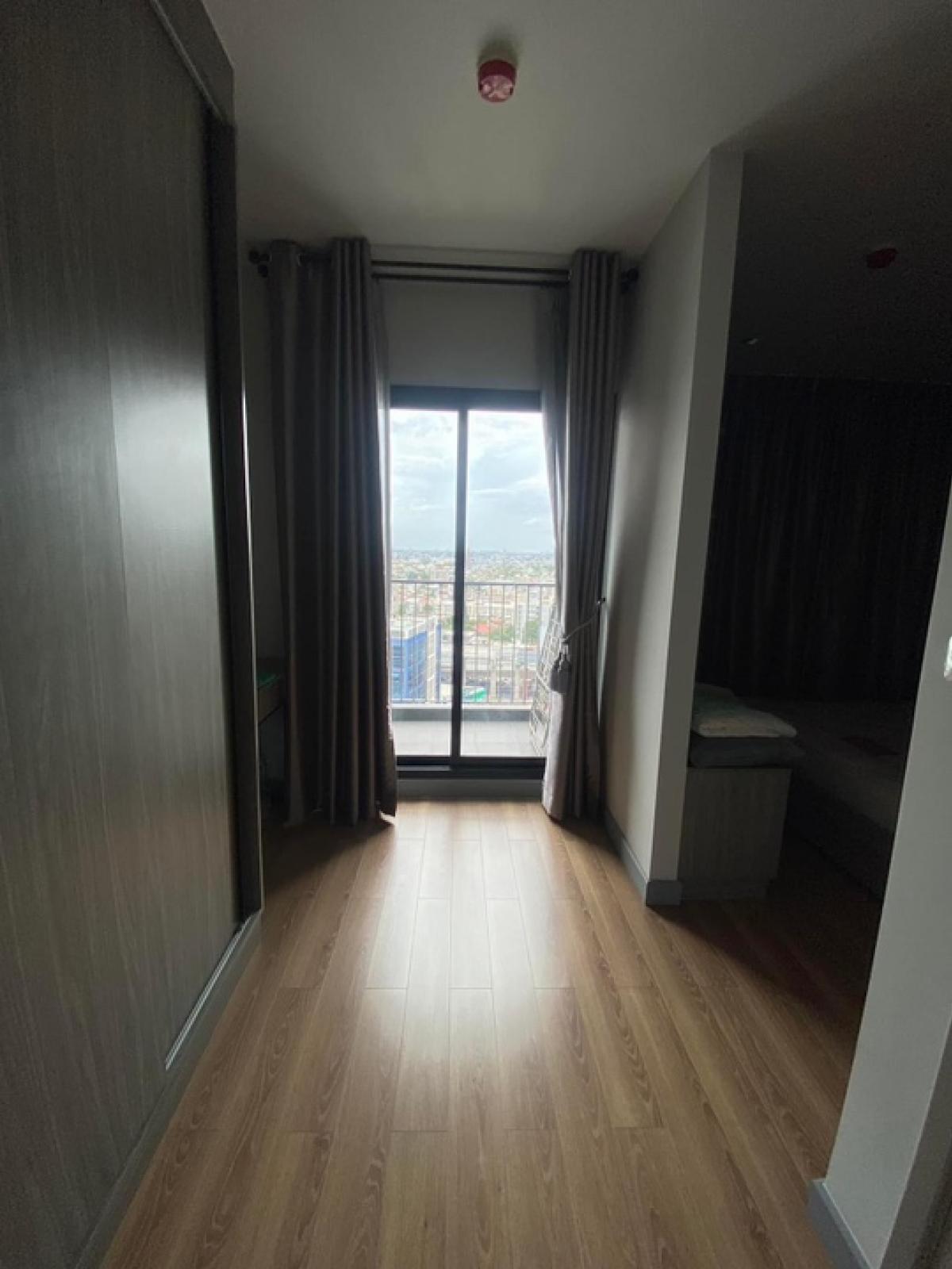For SaleCondoLadprao, Central Ladprao : 📢👇 Condo for sale 1 bedroom Chapter One Midtown Ladprao 24 modern style In the center of Lat Phrao, near MRT Lat Phrao, only 100 meters 
 
