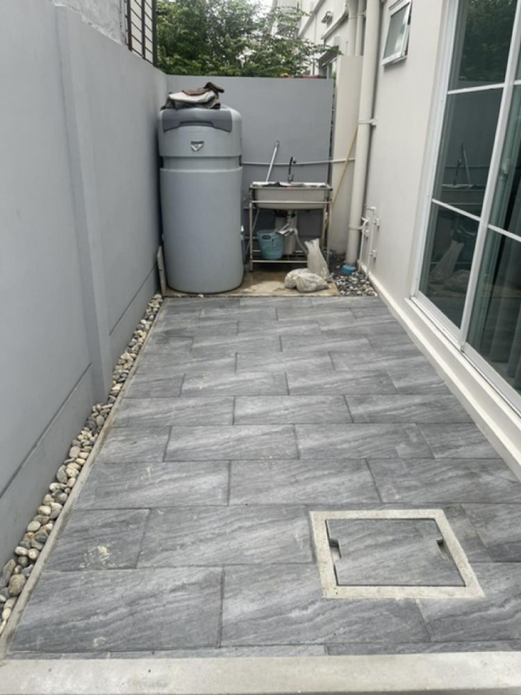 For SaleTownhomeBangna, Bearing, Lasalle : K-5662 Urgent sale and rent! Indy 4 Bangna KM.7, beautiful house, complete furniture and electrical appliances, ready to move in, good location, convenient travel.