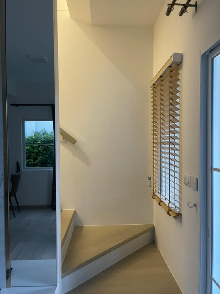 For SaleTownhomeBangna, Bearing, Lasalle : K-5662 Urgent sale and rent! Indy 4 Bangna KM.7, beautiful house, complete furniture and electrical appliances, ready to move in, good location, convenient travel.