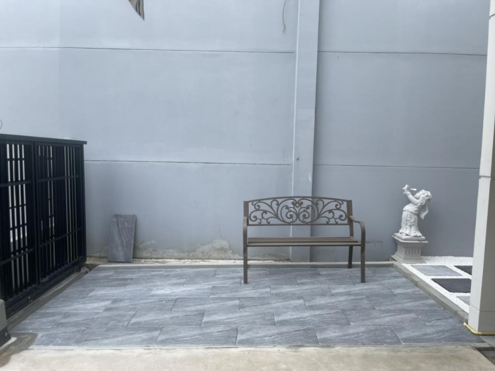 For SaleTownhomeBangna, Bearing, Lasalle : K-5662 Urgent sale and rent! Indy 4 Bangna KM.7, beautiful house, complete furniture and electrical appliances, ready to move in, good location, convenient travel.