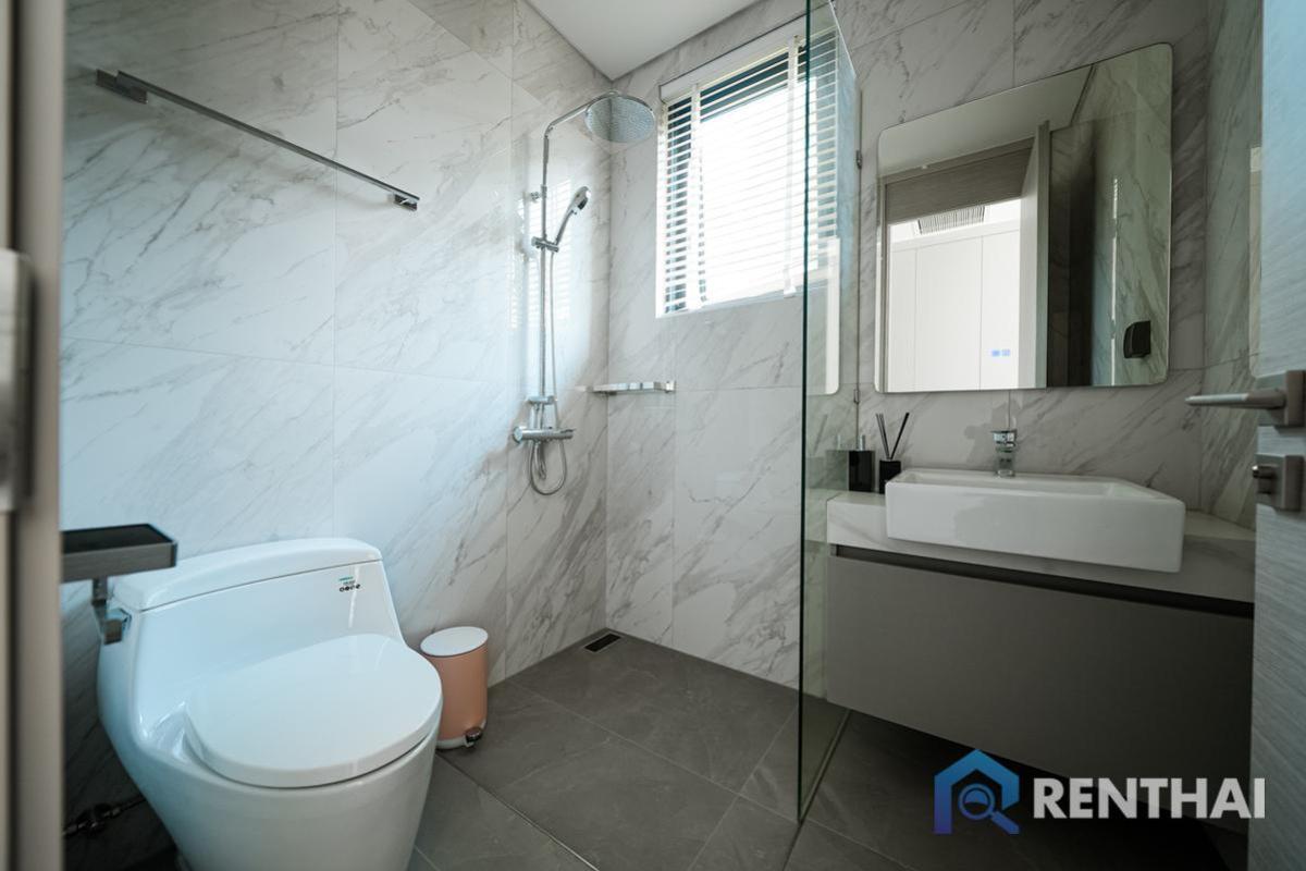 ขายบ้านพัทยา บางแสน ชลบุรี สัตหีบ : วิลล่าหรูหลังใหญ่แห่งนี้ อาจจะเป็นบ้านในฝันของคุณ!