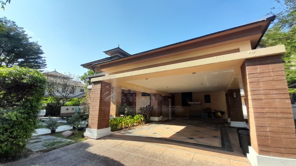 For RentHousePattanakan, Srinakarin : House for rent at Narasiri Pattanakarn