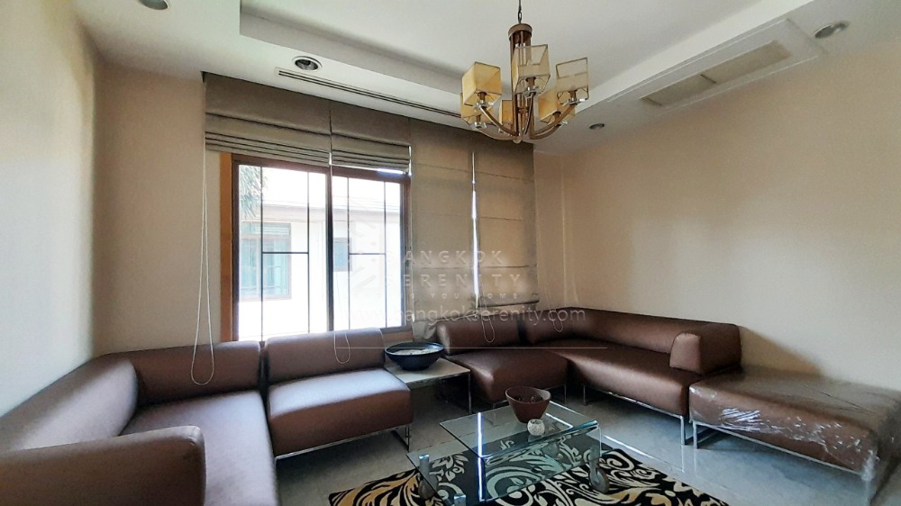 For RentHousePattanakan, Srinakarin : House for rent at Narasiri Pattanakarn