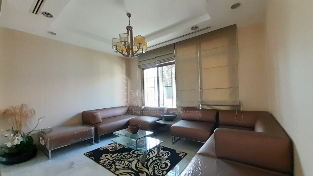 For RentHousePattanakan, Srinakarin : House for rent at Narasiri Pattanakarn