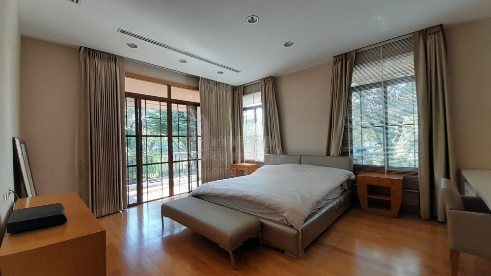 For RentHousePattanakan, Srinakarin : House for rent at Narasiri Pattanakarn