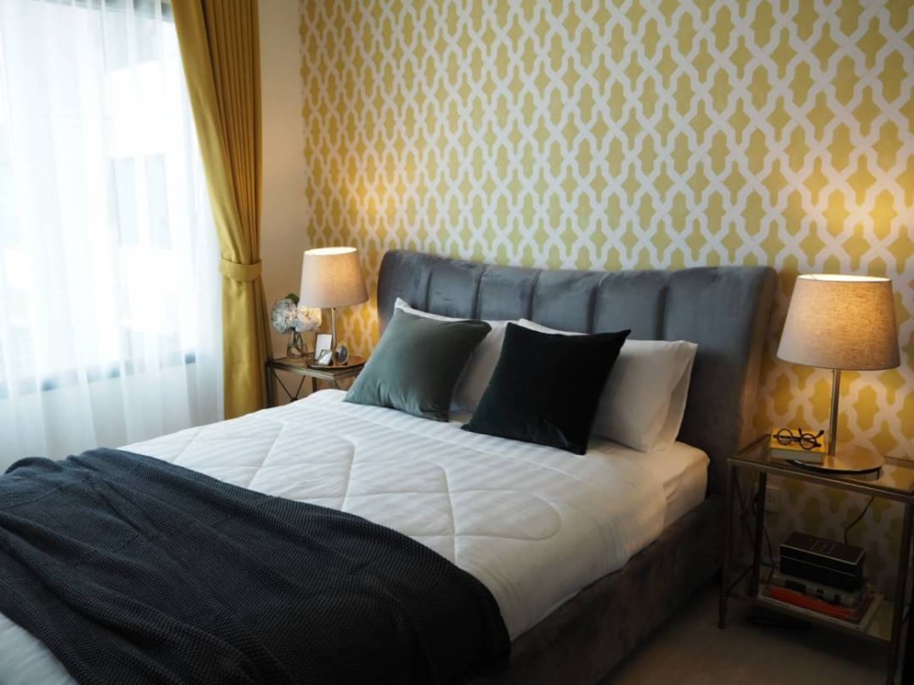 For RentCondoRama9, Petchburi, RCA : Life Asoke 🚄 next to MRT Phetchaburi / 30 sq m. Beautifully decorated room, high floor, room updates every day 📞 Line:@pukkhome (with @ )