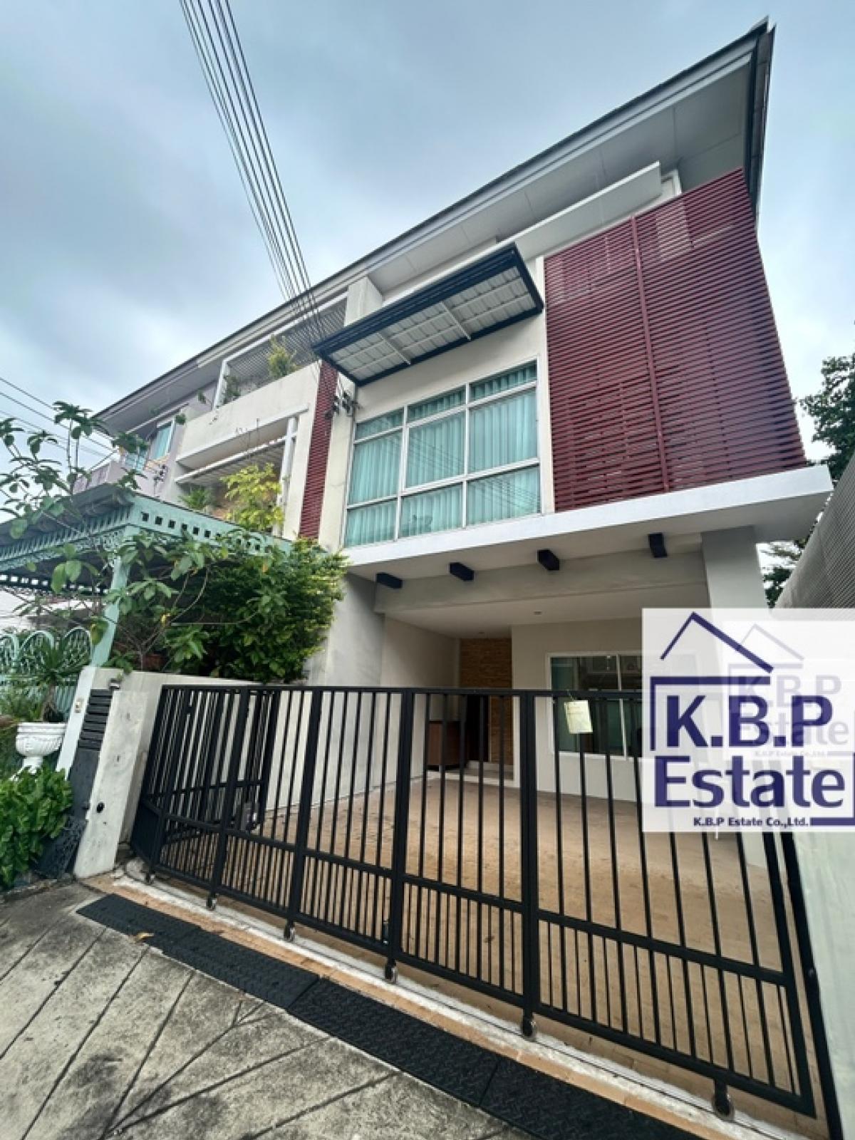For RentTownhomeSathorn, Narathiwat : For rent #Townhouserama3 Fully Furniture Ready to move