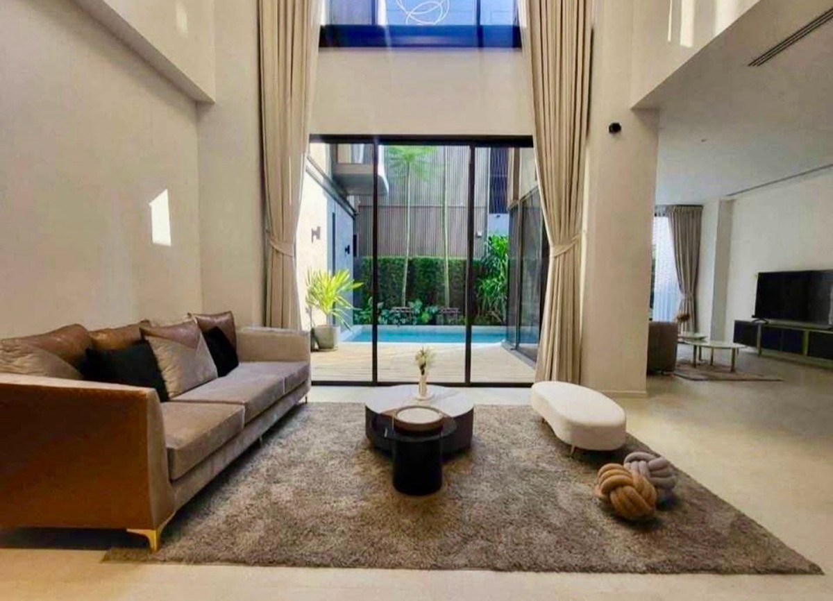 ให้เช่าบ้านพระราม 9 เพชรบุรีตัดใหม่ RCA : 🌟ให้เช่าบ้านเดี่ยว บูก้าน พระราม 9-เหม่งจ๋าย บ้านเดี่ยว 3 ชั้น 4 ห้องนอน|5 ห้องน้ำ วิวสวน พร้อมสระว่ายน้ำส่วนตัว💥ค่าเช่า 350,000 บาท|เดือน