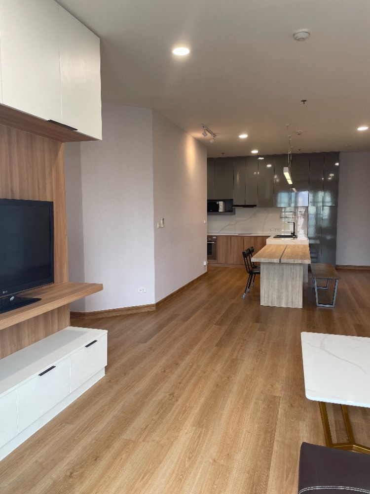 ขายคอนโดสุขุมวิท อโศก ทองหล่อ : For sale condo Citismart sukhumvit18 120 Sq.m 3 Beds (S03-1816)