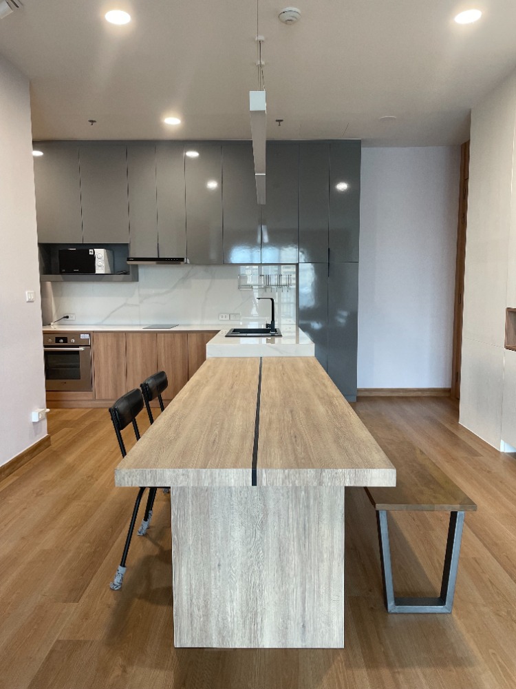 ขายคอนโดสุขุมวิท อโศก ทองหล่อ : For sale condo Citismart sukhumvit18 120 Sq.m 3 Beds (S03-1816)