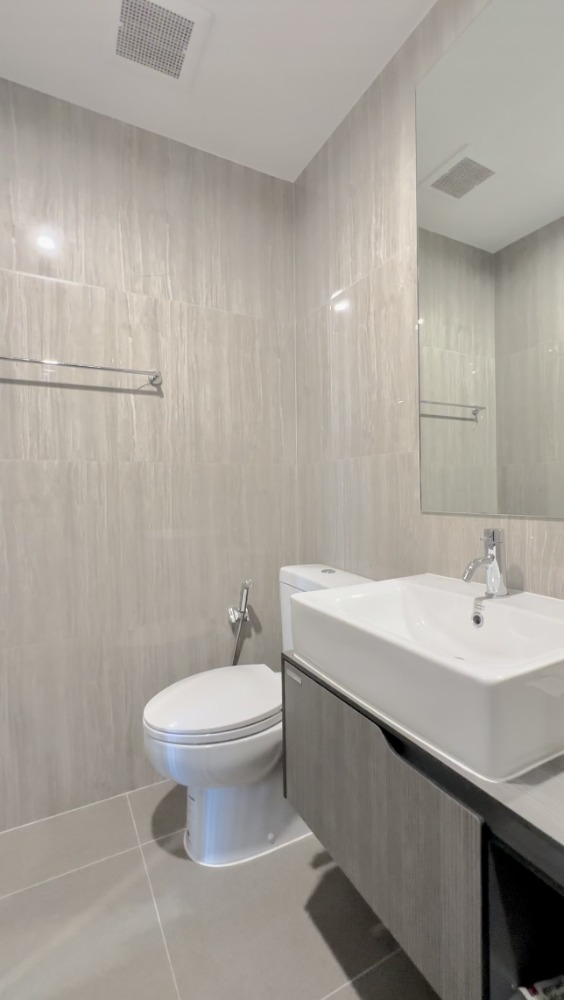 For RentCondoBang kae, Phetkasem : Brand New Condo with Spectacular Open View!  Parkland Phetkasem 56 For Rent