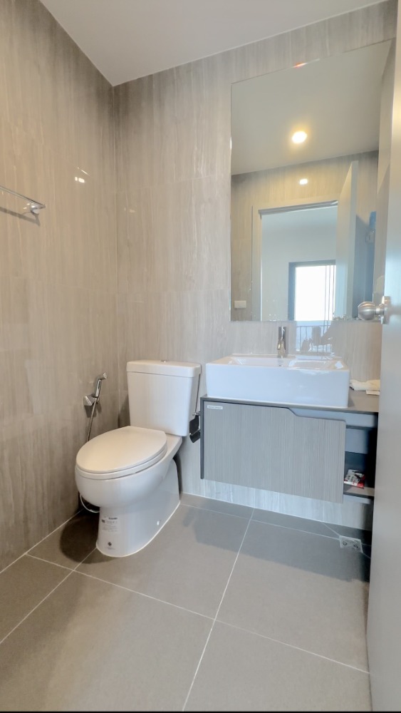 For RentCondoBang kae, Phetkasem : Brand New Condo with Spectacular Open View!  Parkland Phetkasem 56 For Rent