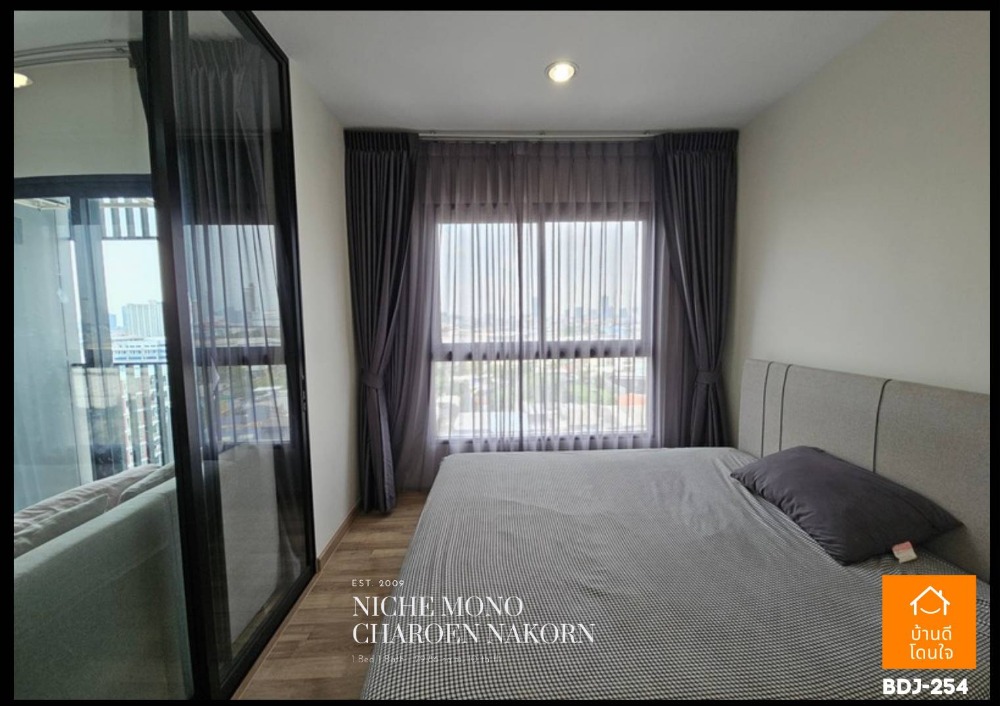 For SaleCondoWongwianyai, Charoennakor : Special discount Niche Mono Charoen Nakhon (29.86 sq m.) 1 bedroom condo with view of the curve of the Chao Phraya River.