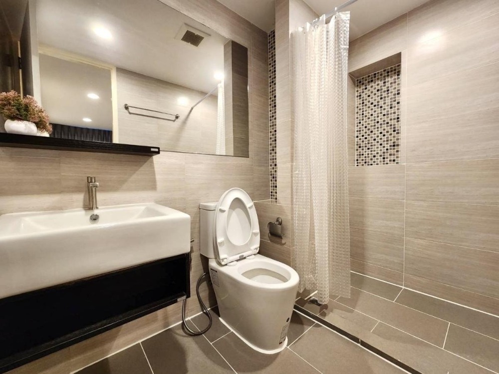 For RentCondoRamkhamhaeng, Hua Mak : ✅ LVR153 ✅ Line : @p2nproperty