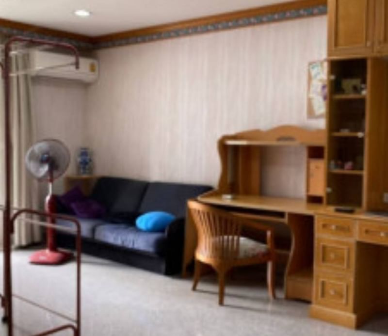 For RentCondoRatchathewi,Phayathai : Pathumwan Resort 60 sq.m. Eng 中 日 Please add LINE ID @806qphgn o8415o5483