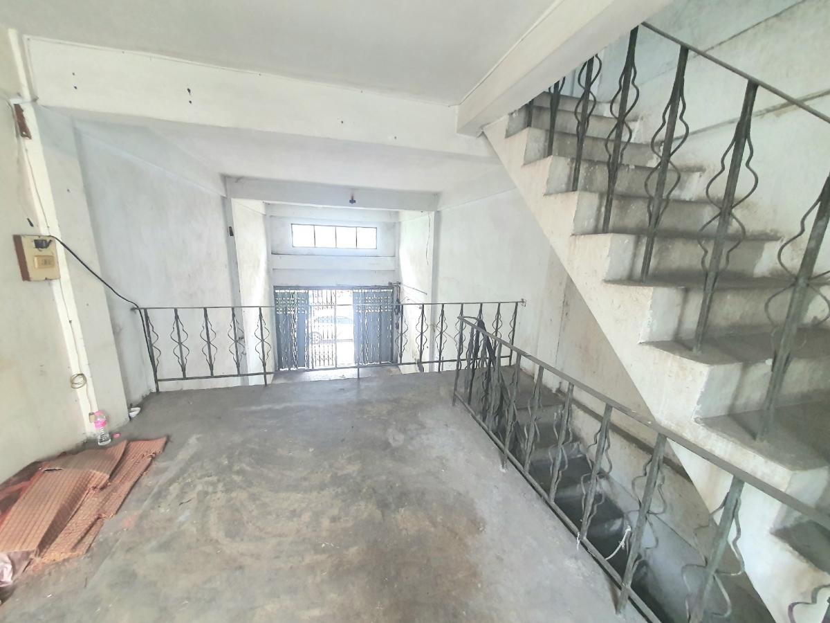 ให้เช่าอาคารพาณิชย์เอกชัย บางบอน : 🔥ให้เช่า🔥 อาคารพาณิชย์ 3ชั้นครึ่ง หมู่บ้านดีเค (ซอย 8) พระราม2 บางบอน กรุงเทพฯ 24 ตรว.เหมาะสำหรับทำเป็นหน้าร้านและstock สินค้าหรืออื่นๆ