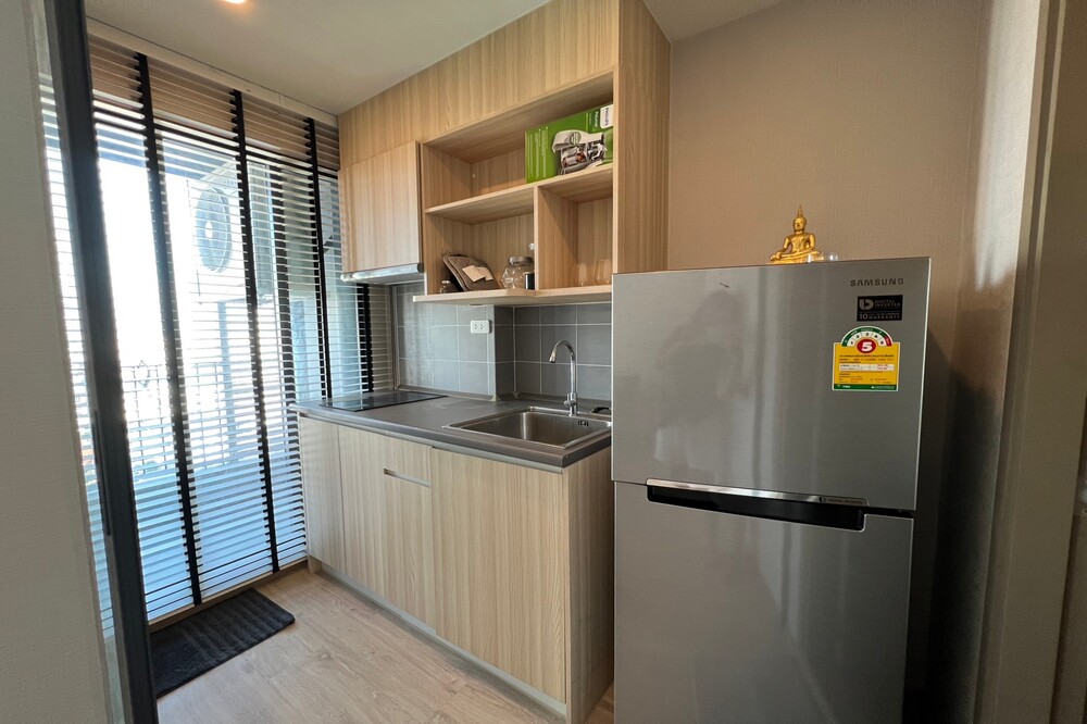 For RentCondoBangna, Bearing, Lasalle : Code C20240100222..........Ideo O2  for rent, Studio room, 1 bathroom, high floor, furnished, ready to move in