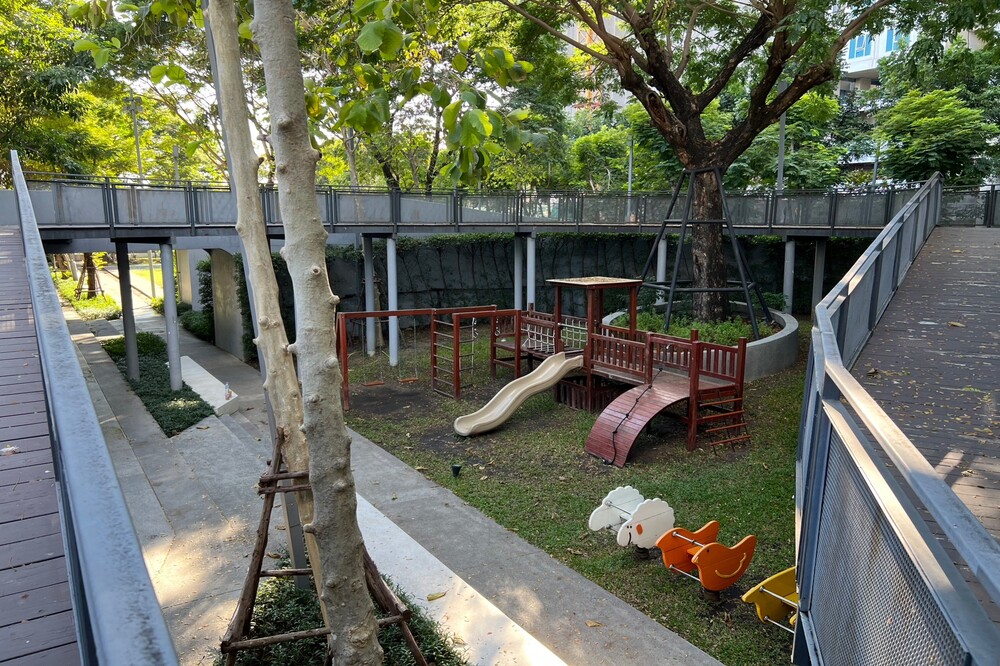 For RentCondoBangna, Bearing, Lasalle : Code C20240100222..........Ideo O2  for rent, Studio room, 1 bathroom, high floor, furnished, ready to move in