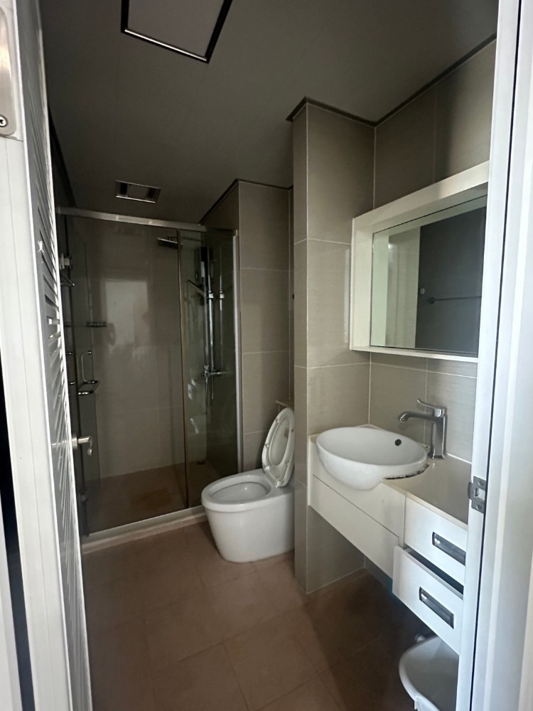 ให้เช่าคอนโดพระราม 9 เพชรบุรีตัดใหม่ RCA : ให้เช่าคอนโด TC GREEN พระราม9 ตึก D ชั้น11 ใกล้ RCA