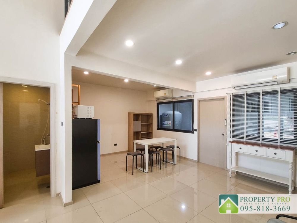 For RentTownhomePattanakan, Srinakarin : MJ24R-008 TownHome for Rent at Shizen Pattanakarn 32, 4 bedroom 22 sqw 220 sqm Fully Furnished Near Onnut, Hua Mak