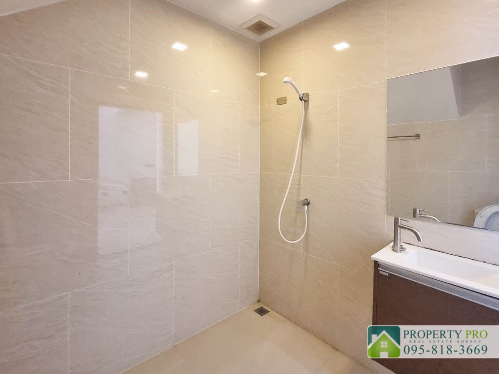 For RentTownhomePattanakan, Srinakarin : MJ24R-008 TownHome for Rent at Shizen Pattanakarn 32, 4 bedroom 22 sqw 220 sqm Fully Furnished Near Onnut, Hua Mak