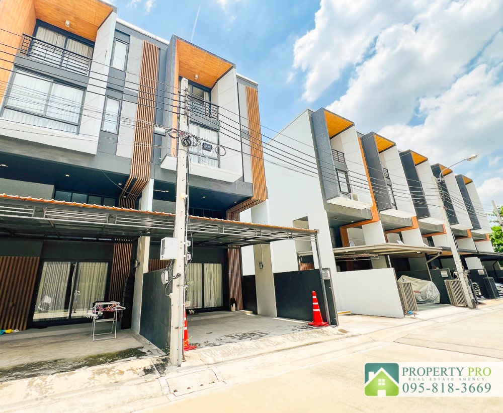 For RentTownhomePattanakan, Srinakarin : MJ24R-008 TownHome for Rent at Shizen Pattanakarn 32, 4 bedroom 22 sqw 220 sqm Fully Furnished Near Onnut, Hua Mak