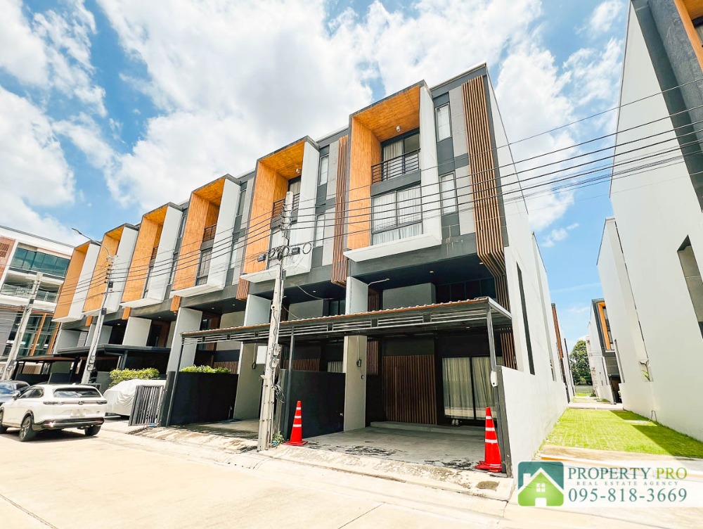 For RentTownhomePattanakan, Srinakarin : MJ24R-008 TownHome for Rent at Shizen Pattanakarn 32, 4 bedroom 22 sqw 220 sqm Fully Furnished Near Onnut, Hua Mak