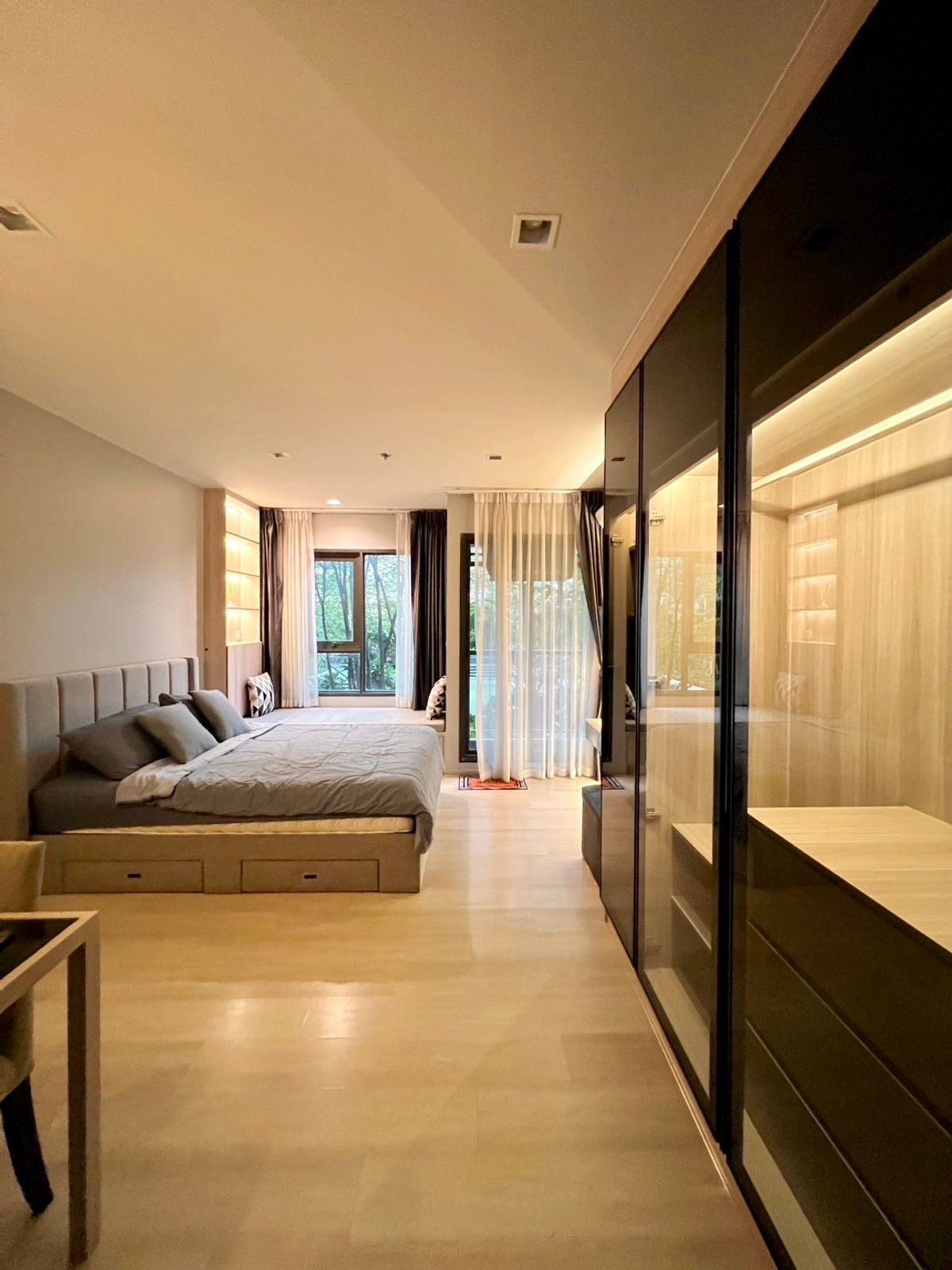 For RentCondoWitthayu, Chidlom, Langsuan, Ploenchit : Condo for rent Life one wireless 20,000baht 1bedroom 1bathroom 28sqm BTS Ploenchit BTS Chidlom near Witthayu central Chidlom central world Bumrungrad Ploenchit Sukhumvit Rama9 Ratchadaphisek Sathorn Silom Siam Chula SWU